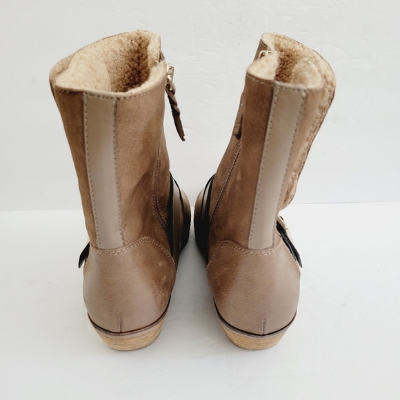 New Softwalk Rayne Brown Soft  Leather Pull On Mid Buckle Bootie, Size 8 - Picture 4 of 7